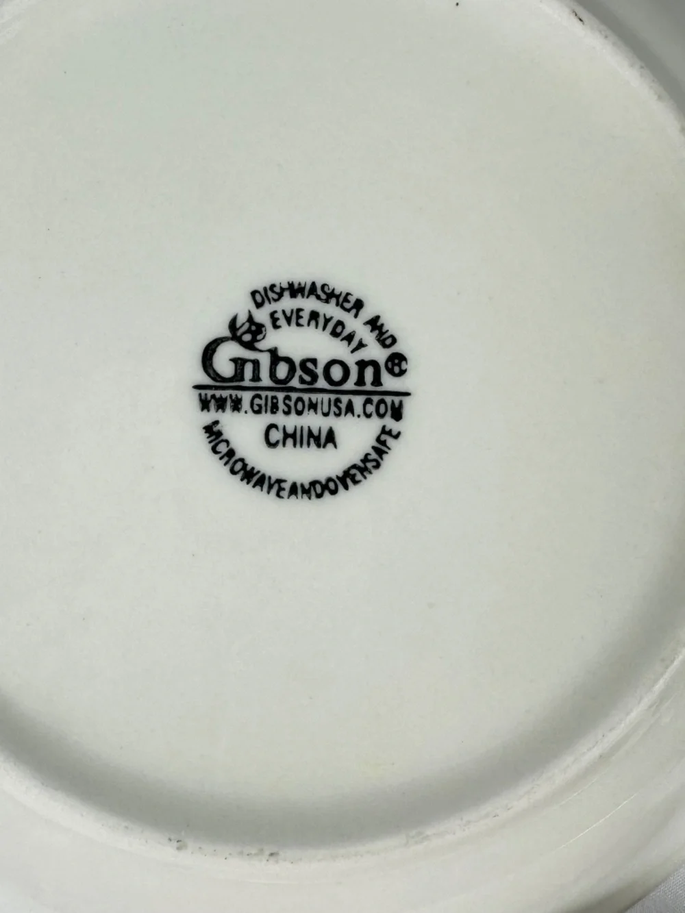 Gibson Everyday Salad/Luncheon Ceramic Plates 7.5 inches Rainbow Stripe Border